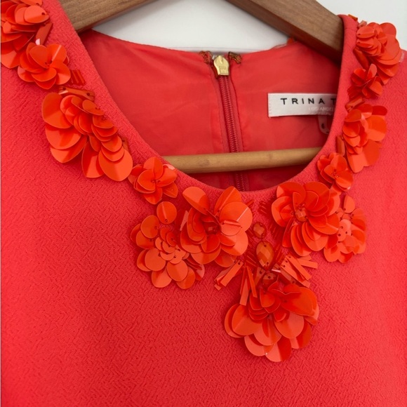 TRINA TURK Coral Beaded Shift Dress, size 6 - Picture 2 of 10